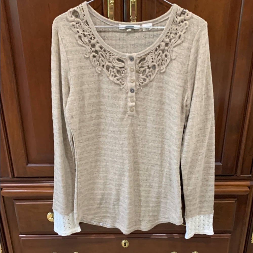 Miss Me Tan top size M